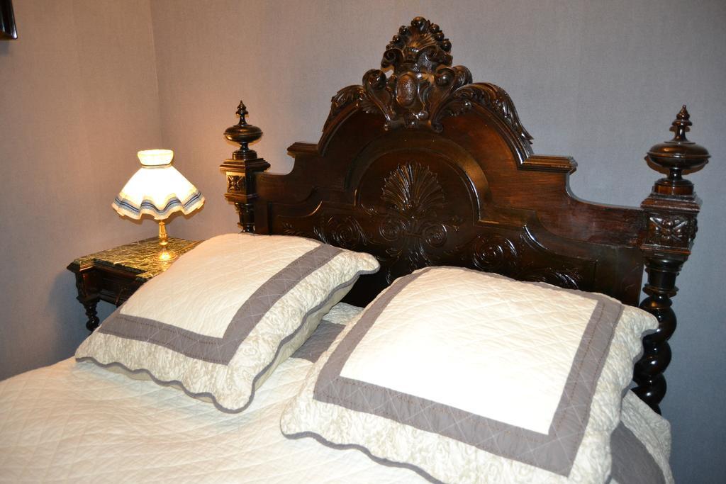 Chateau De Peufeilhoux Vallon-en-Sully 객실 사진