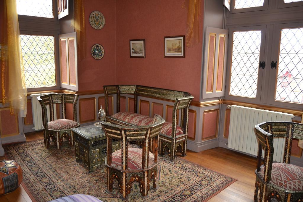 Chateau De Peufeilhoux Vallon-en-Sully 객실 사진