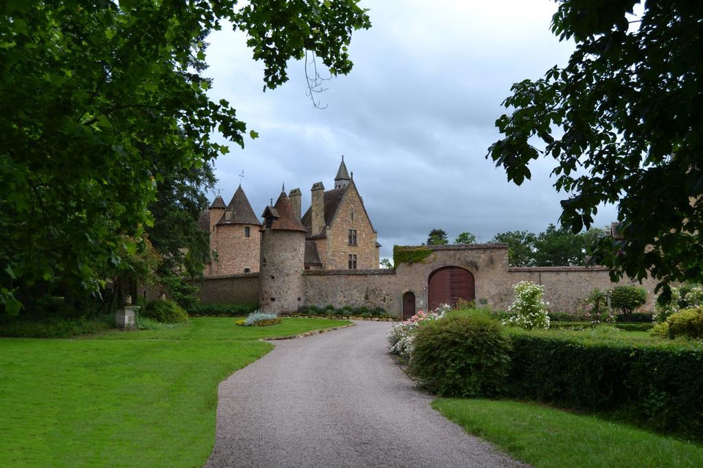 Chateau De Peufeilhoux Vallon-en-Sully 외부 사진
